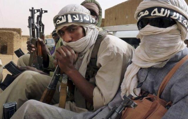 Террорист-смертник атаковал колонну военных США в Афганистане